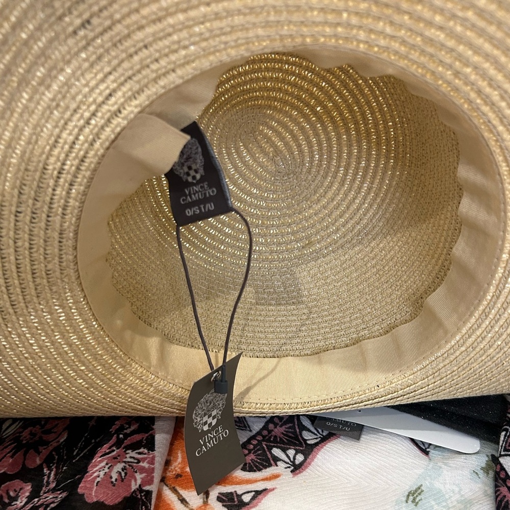 *New* Vince Camuto Tropical Style Ruana and Floppy Hat with Matching Band & Bow - Picture 6 of 8